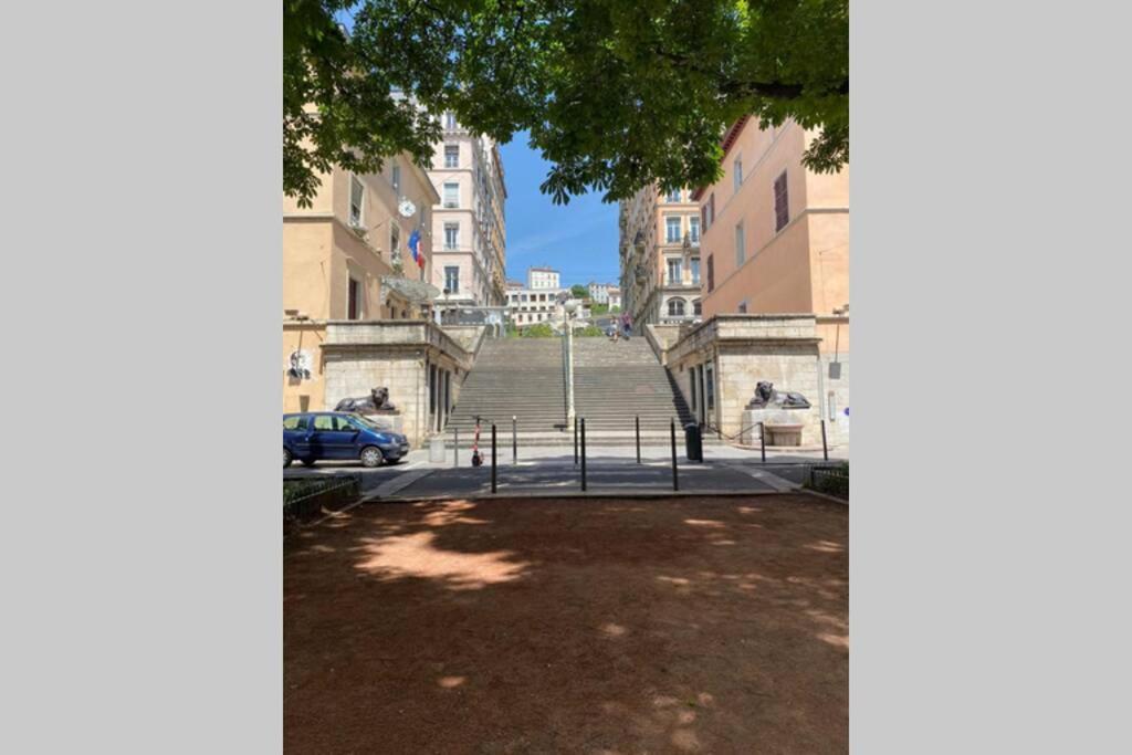 Appartement Entier - Refait A Neuf - Loft - City Center Lyon Bagian luar foto